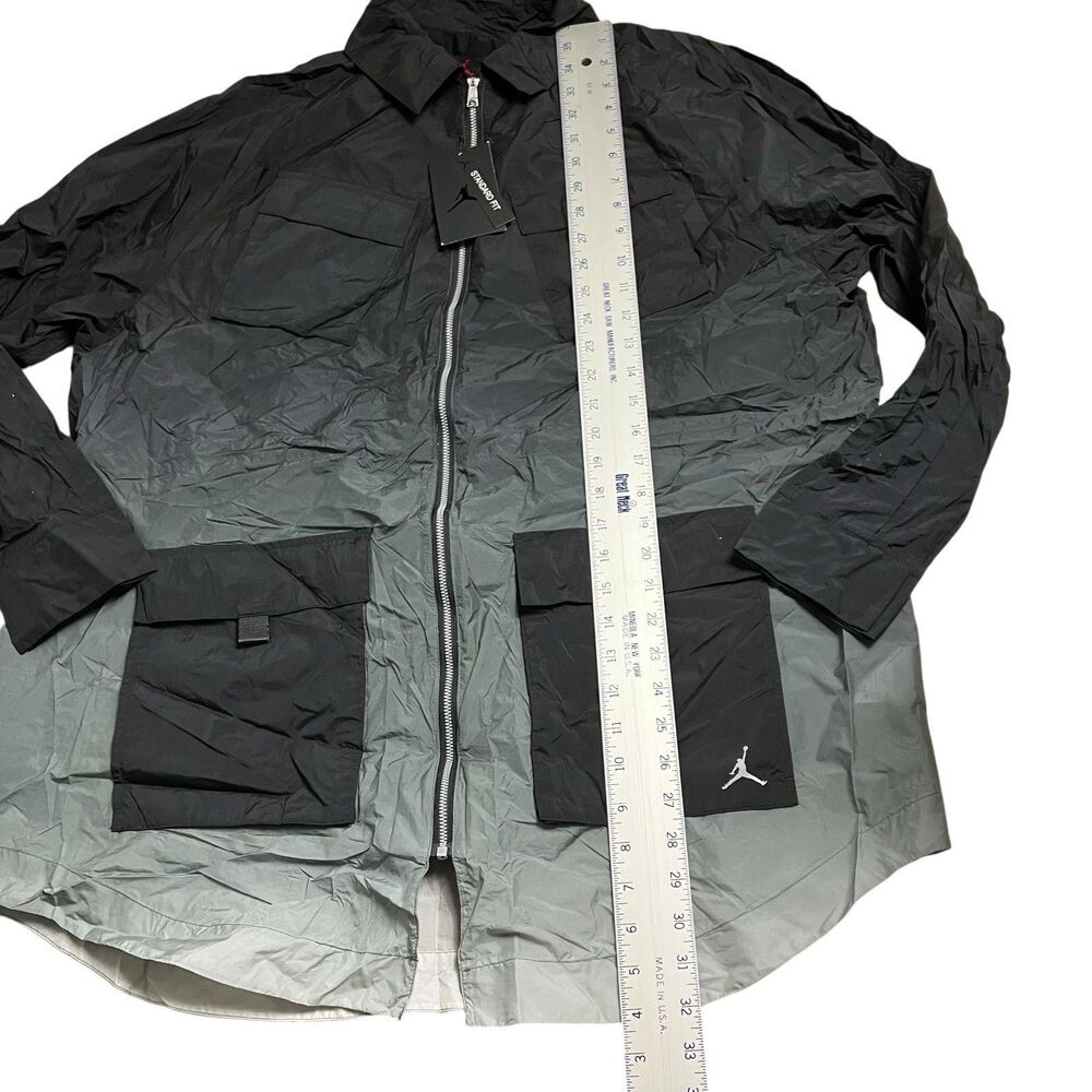 Nike Air Jordan Jacket WMNS‎ XL Black Windbreaker  CU6319-010 Sporty Reflective - Picture 4 of 15
